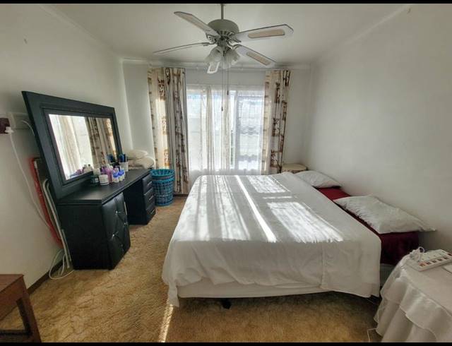 6 BEDROOM HOUSE FOR SALE IN DE KELDERS